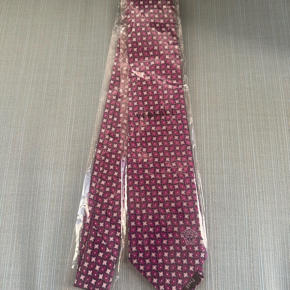 Luxury Versace Purple Patterned Tie
